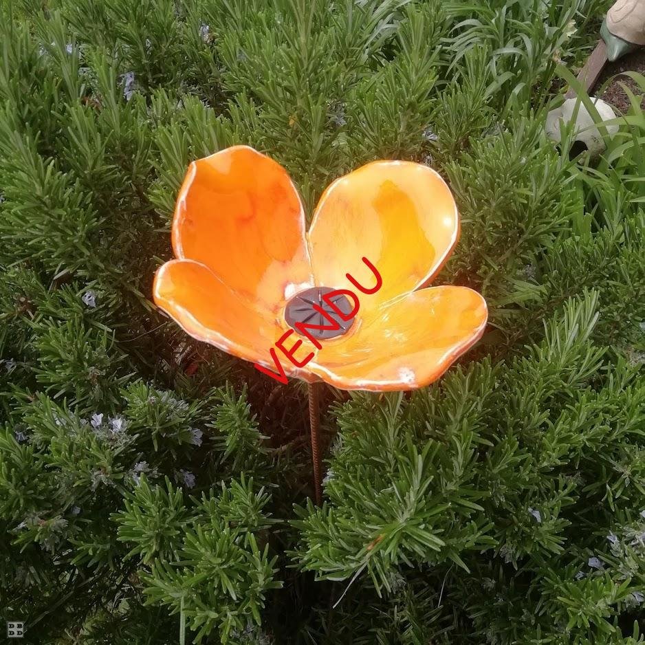 Fleur céramique jaune