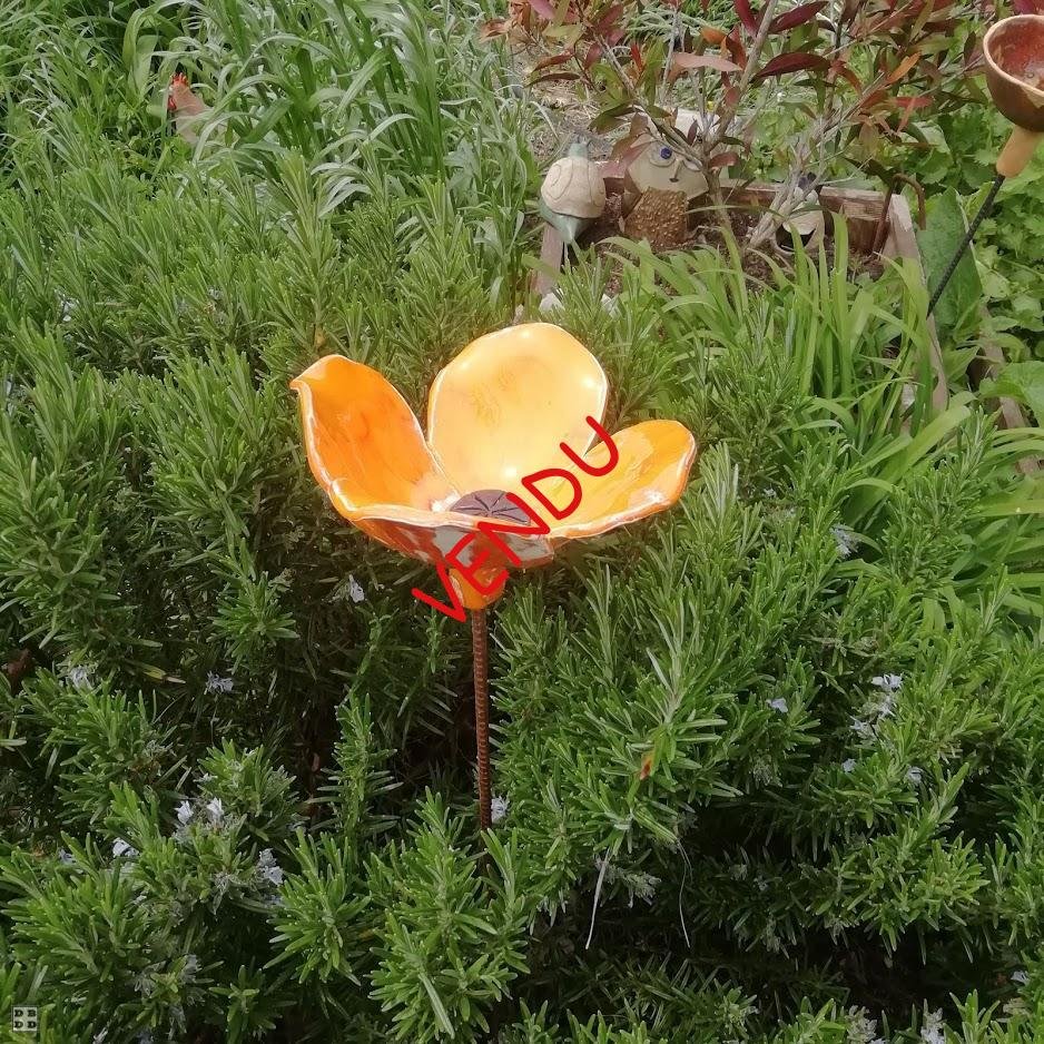 Fleur céramique jaune