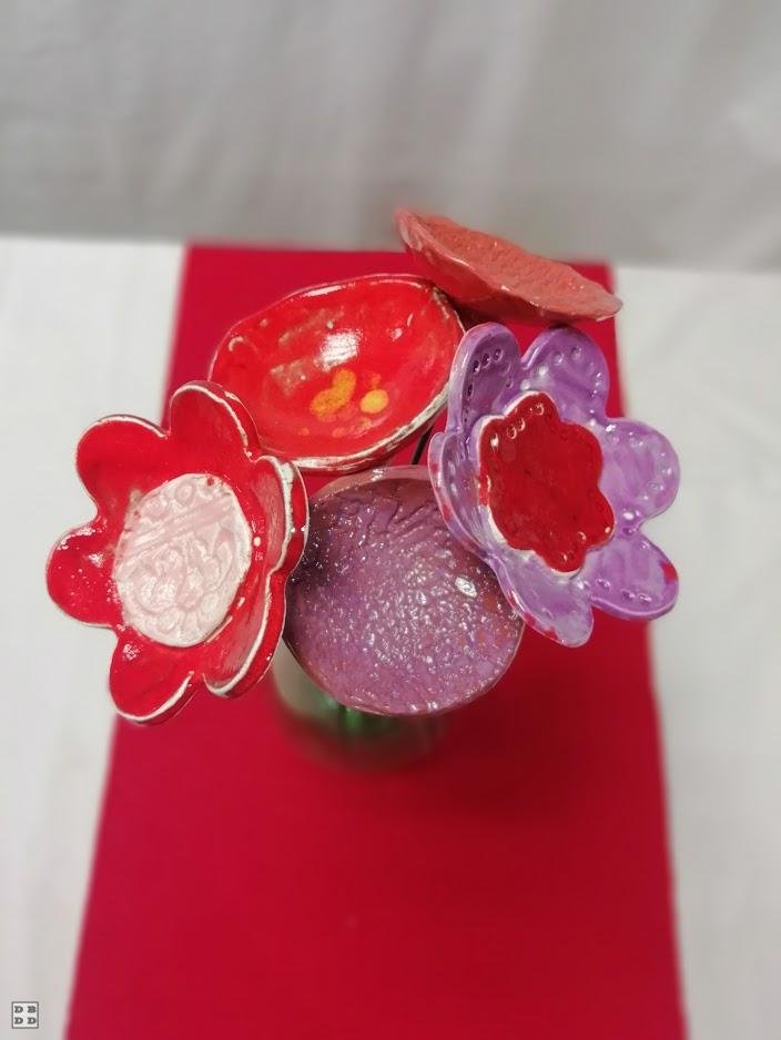 fleurs céramique en bouquet