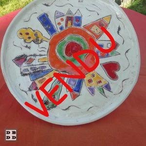 Plat céramique naïf